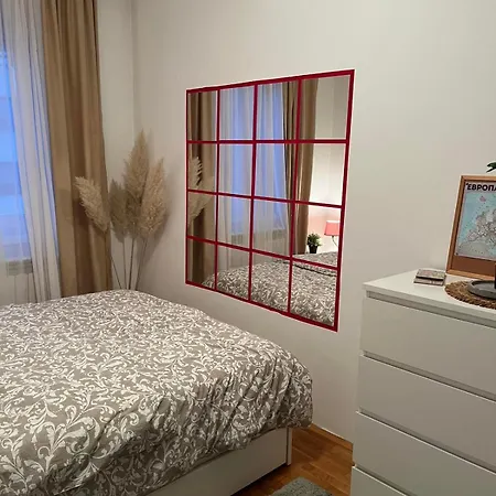Aurora Apartment *